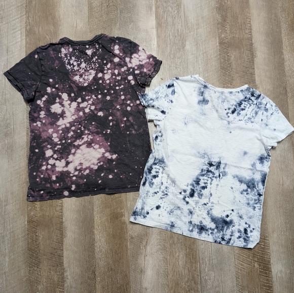 Universal Thread Tie Dye V-neck T-shirts Bundle - Picture 8 of 12